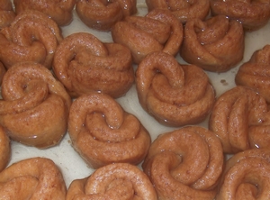 saray gülü tatlısı