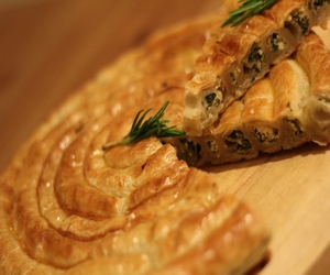 ıspanaklı peynirli rulo börek