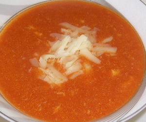 tavuklu domates çorbası