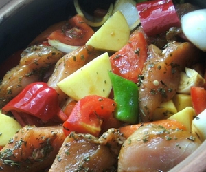 fırında sebzeli piliç güveç