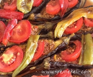 köfteli karnıyarık