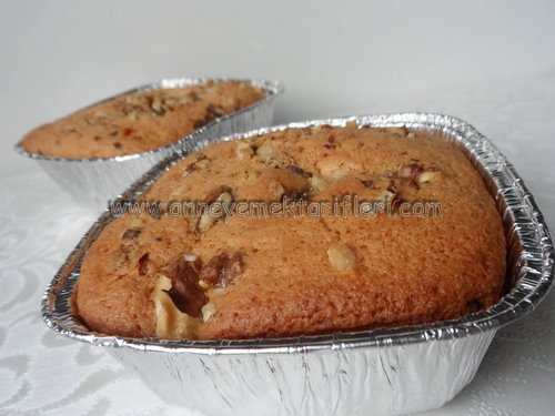 resimli kasede cevizli kek