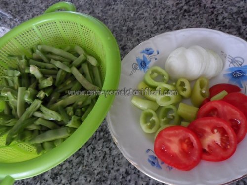 zeytinyağlı fasulye dizmesi