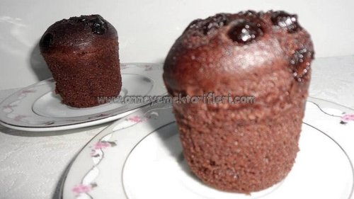 kolay damla çikolatalı fincan kek