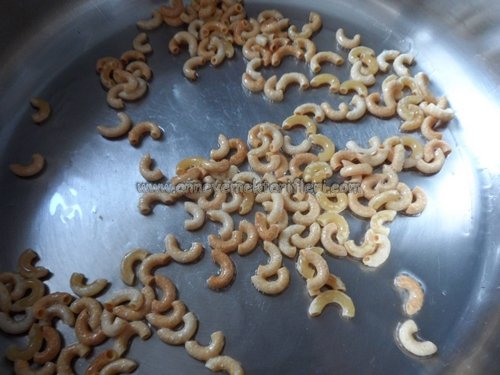 domatesli makarna yapımı