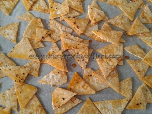 resimli lavaştan baharatlı cips