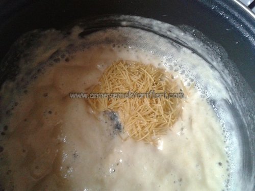 kolay şehriye çorbası