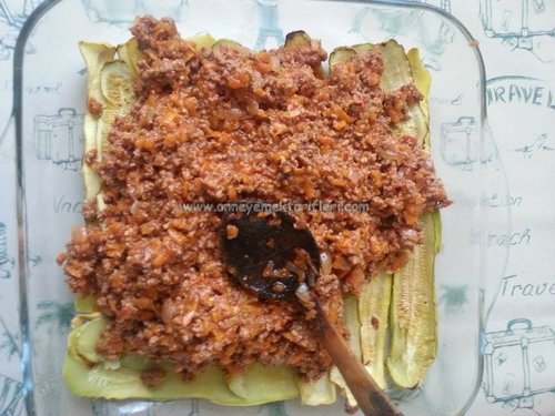 yunan-usulü-kabak-musakka-6