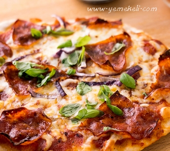 ev yapımı pizza yapılışı