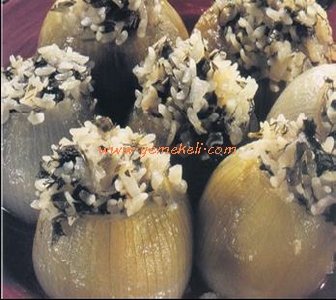 pirinçli soğan dolması tarifi